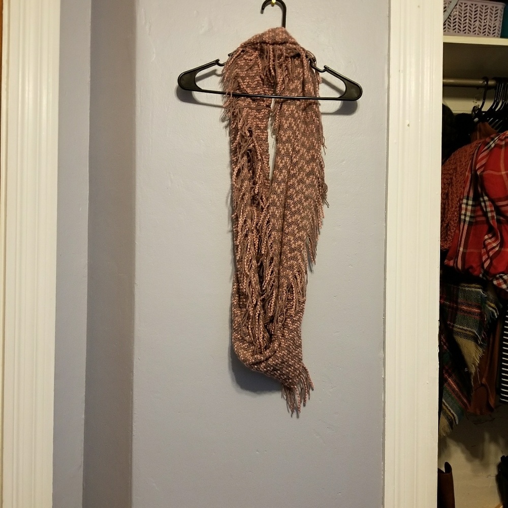 Infinity scarf